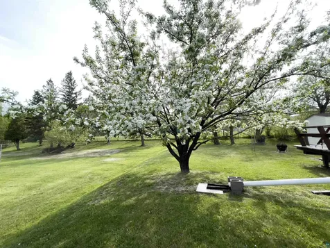 41 Bell Creek Silver Bay MN 55614