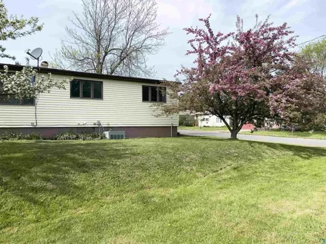 41 Bell Creek Silver Bay MN 55614