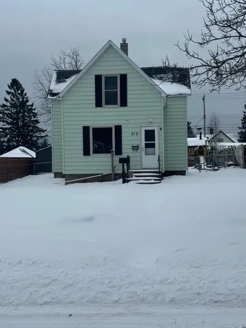 712 8th Avenue Two Harbors MN 55616
