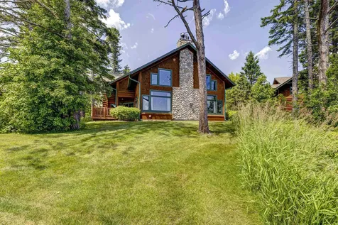 2826 Highway 61 Two Harbors MN 55616