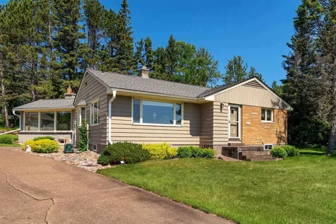5457 Highway 61 Silver Bay MN 55614