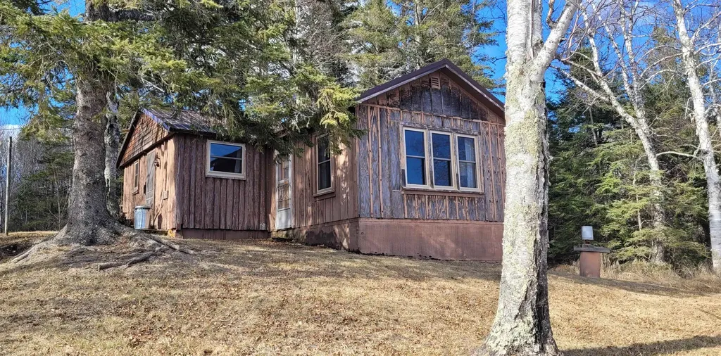 8118 N Twin Lake Road Duluth MN 55803