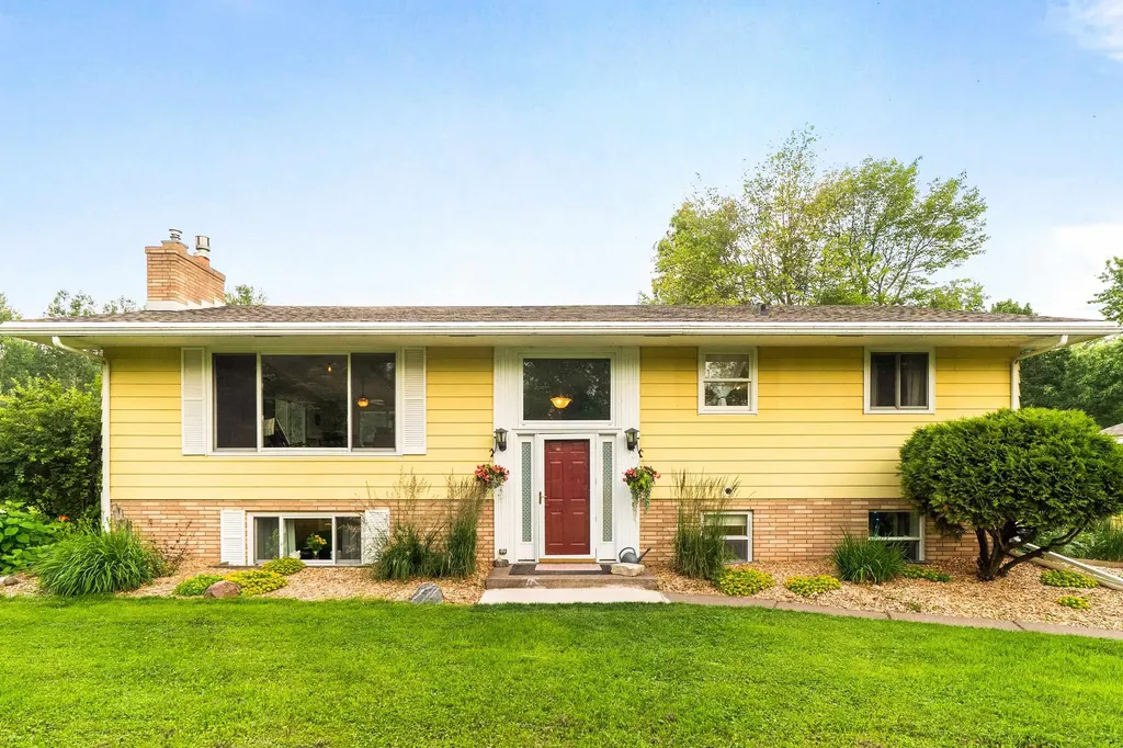 35 Flynn Street Esko MN 55733