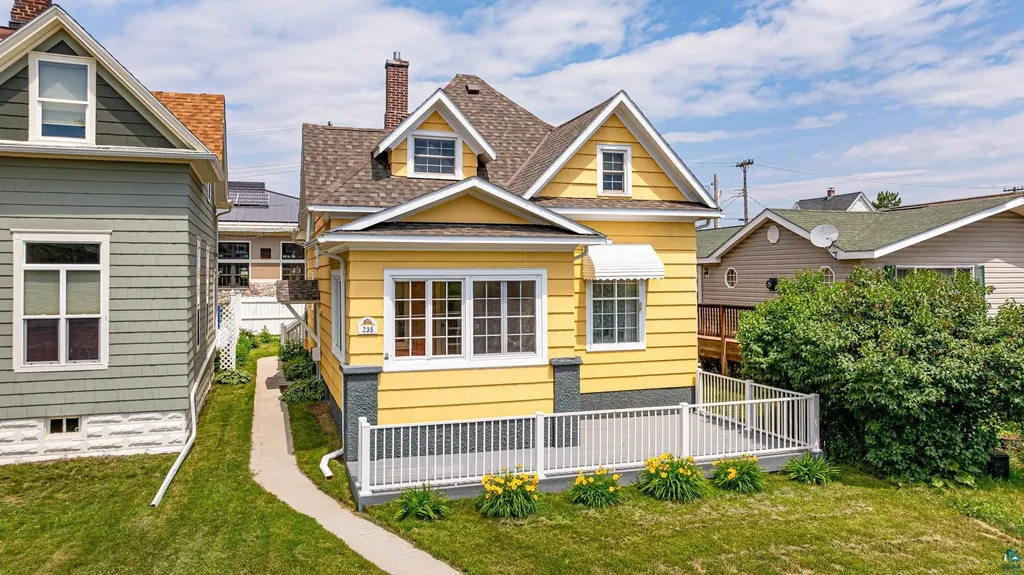 235 E Harvey Street Ely MN 55731-1013