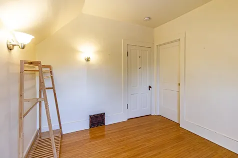 235 E Harvey Street Ely MN 55731-1013