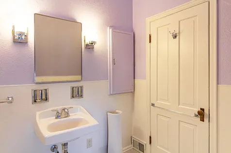 235 E Harvey Street Ely MN 55731-1013