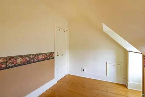 235 E Harvey Street Ely MN 55731-1013