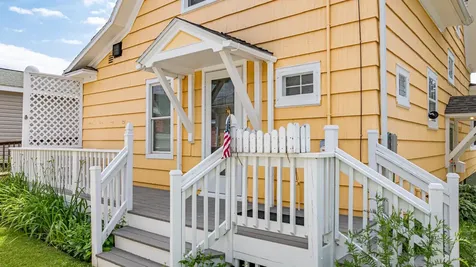 235 E Harvey Street Ely MN 55731-1013