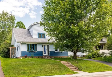 31 E Calvary Road Duluth MN 55803