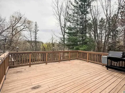 302 River Bluff Avenue Sandstone MN 55072