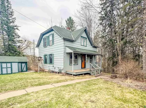 302 River Bluff Avenue Sandstone MN 55072