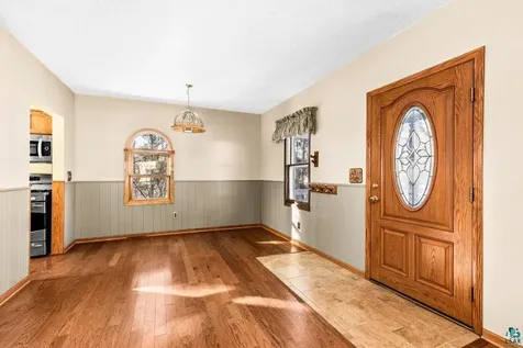 302 River Bluff Avenue Sandstone MN 55072