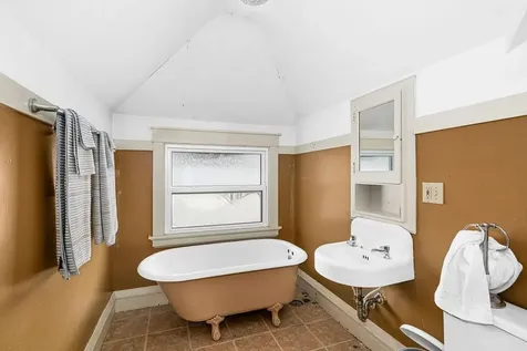 8406 Beverly Street Duluth MN 55808