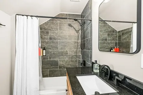 2893 Hutchinson Road Duluth MN 55811