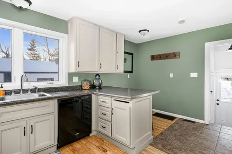 2893 Hutchinson Road Duluth MN 55811