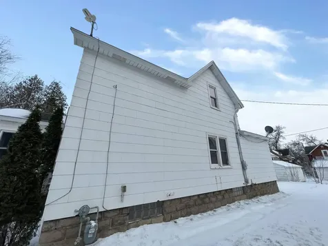 528 10th Street S Virginia MN 55792-2851