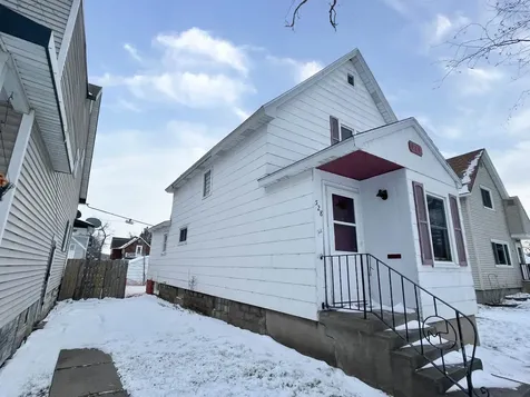 528 10th Street S Virginia MN 55792-2851