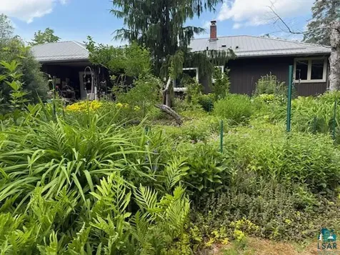 8148 E Spaulding Road South Range WI 54874