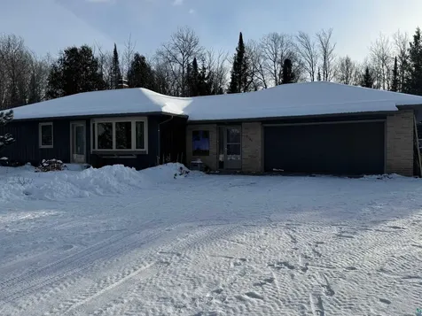 8148 E Spaulding Road South Range WI 54874