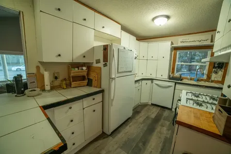 1815 Doddridge Avenue Cloquet MN 55720-2476