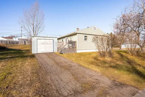 24 Green Lane Silver Bay MN 55614