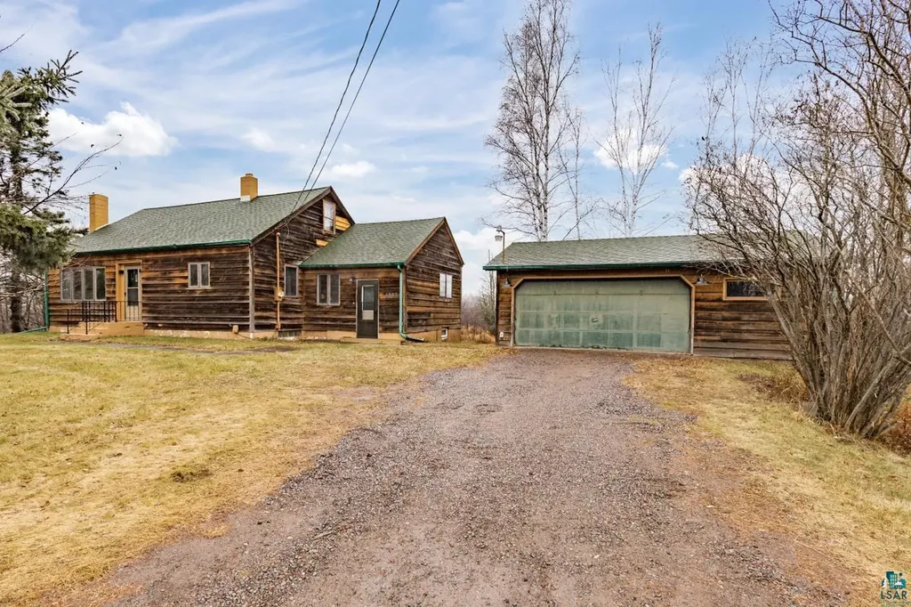 4993 Maple Grove Road Hermantown MN 55811