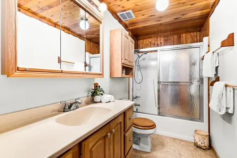 280 County Road 3 Carlton MN 55718