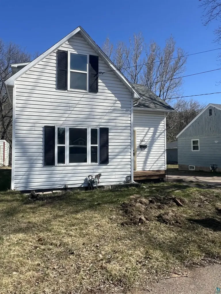805 Park Avenue Cloquet MN 55720