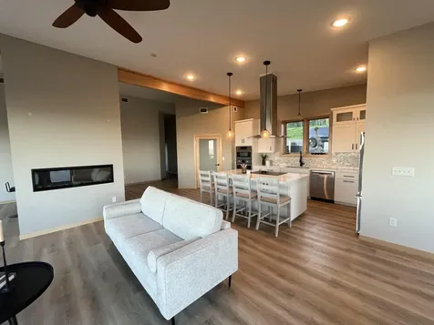 2102 N 40th Avenue W Duluth MN 55811