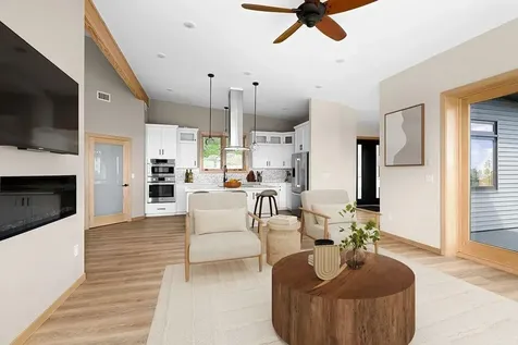 2102 N 40th Avenue W Duluth MN 55811