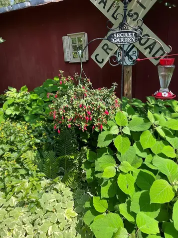 22 Hays Creek Silver Bay MN 55614