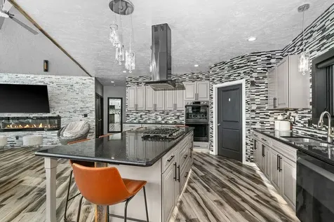 1430 Stoney Point Drive Duluth MN 55804