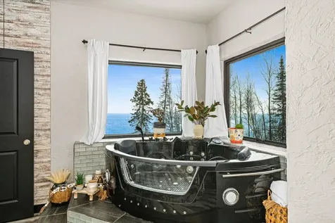 1430 Stoney Point Drive Duluth MN 55804