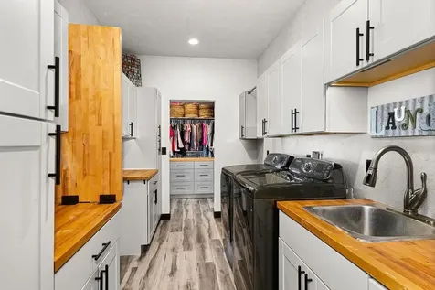 1430 Stoney Point Drive Duluth MN 55804