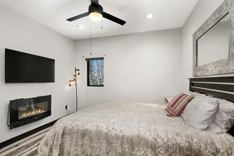 1430 Stoney Point Drive Duluth MN 55804