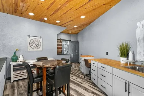 1430 Stoney Point Drive Duluth MN 55804