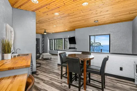 1430 Stoney Point Drive Duluth MN 55804