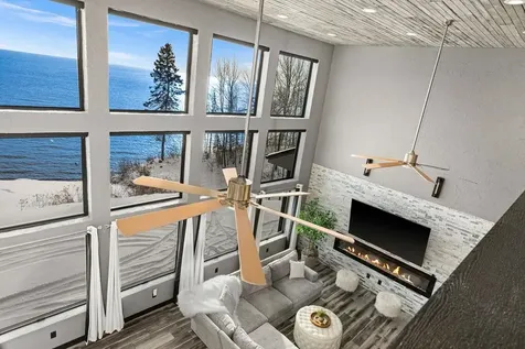 1430 Stoney Point Drive Duluth MN 55804