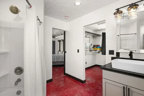 1430 Stoney Point Drive Duluth MN 55804