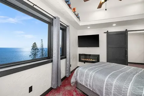 1430 Stoney Point Drive Duluth MN 55804