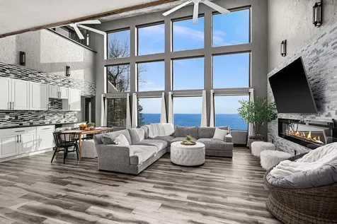 1430 Stoney Point Drive Duluth MN 55804