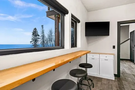 1430 Stoney Point Drive Duluth MN 55804