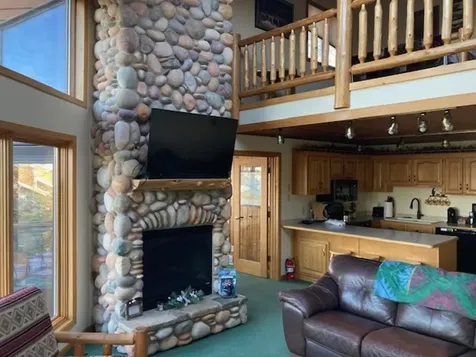 1611 Superior Shores Two Harbors MN 55616