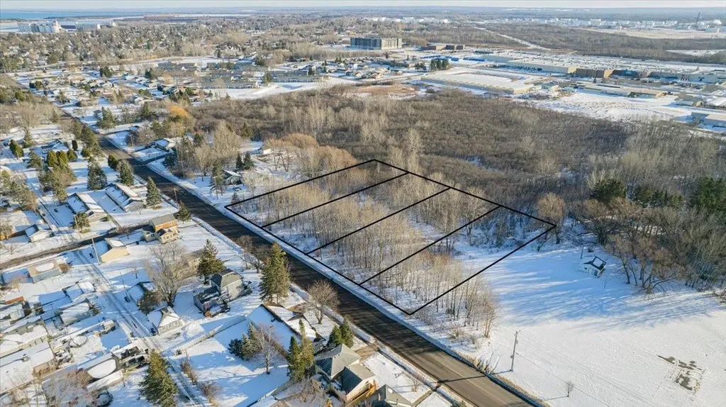 44 N 21st Street E Superior WI 54880