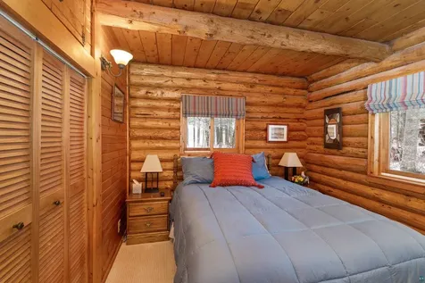 3296 N Little Alden Lake Road Duluth MN 55803