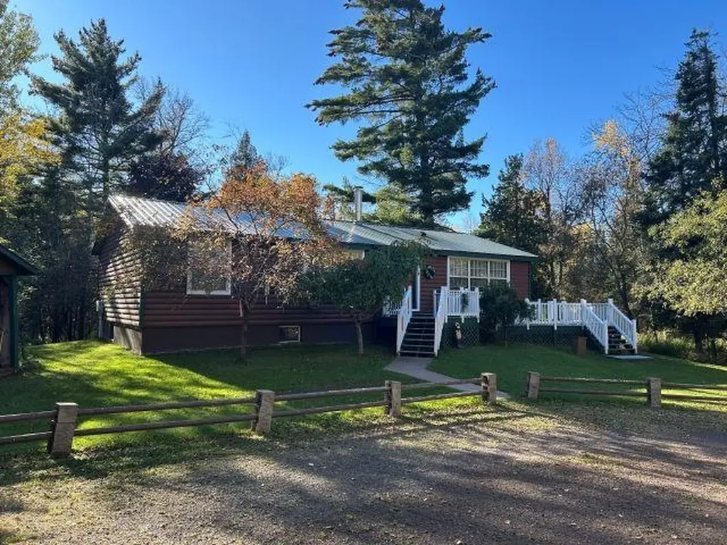 1302 Old North Shore Road Duluth MN 55804