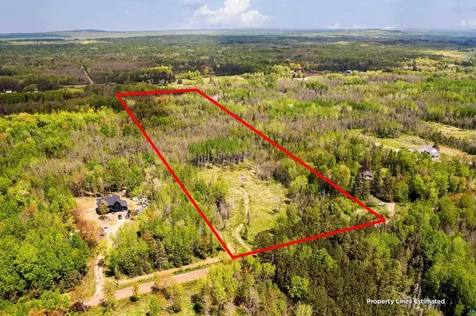 2597 Lauren Road Duluth MN 55804