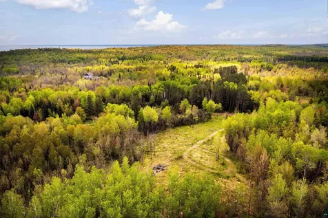 2597 Lauren Road Duluth MN 55804
