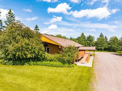 5722 Homestead Road Duluth MN 55804