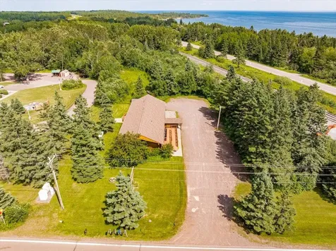 5722 Homestead Road Duluth MN 55804